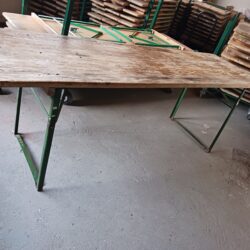 Tables en bois